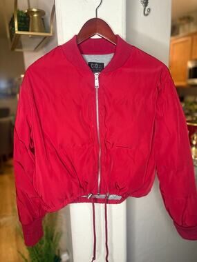 Cotton On Women's Red Cropped Puffer Jacket Size 4